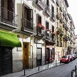 Renovated And Modern- 3Bd 2Bth- Anton Martin